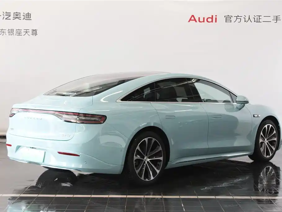 Luxeed Zhijie S7 2025