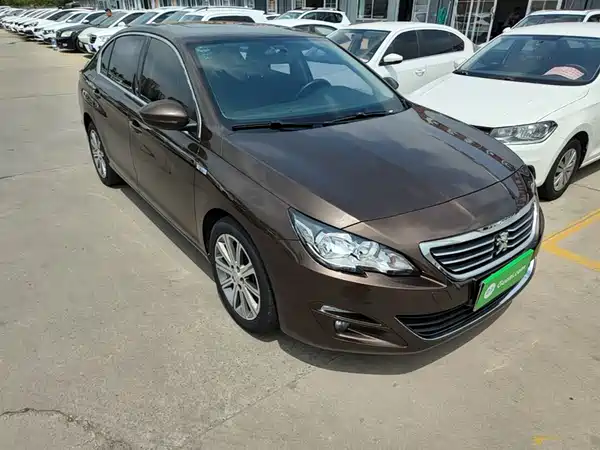 Peugeot 408 2016