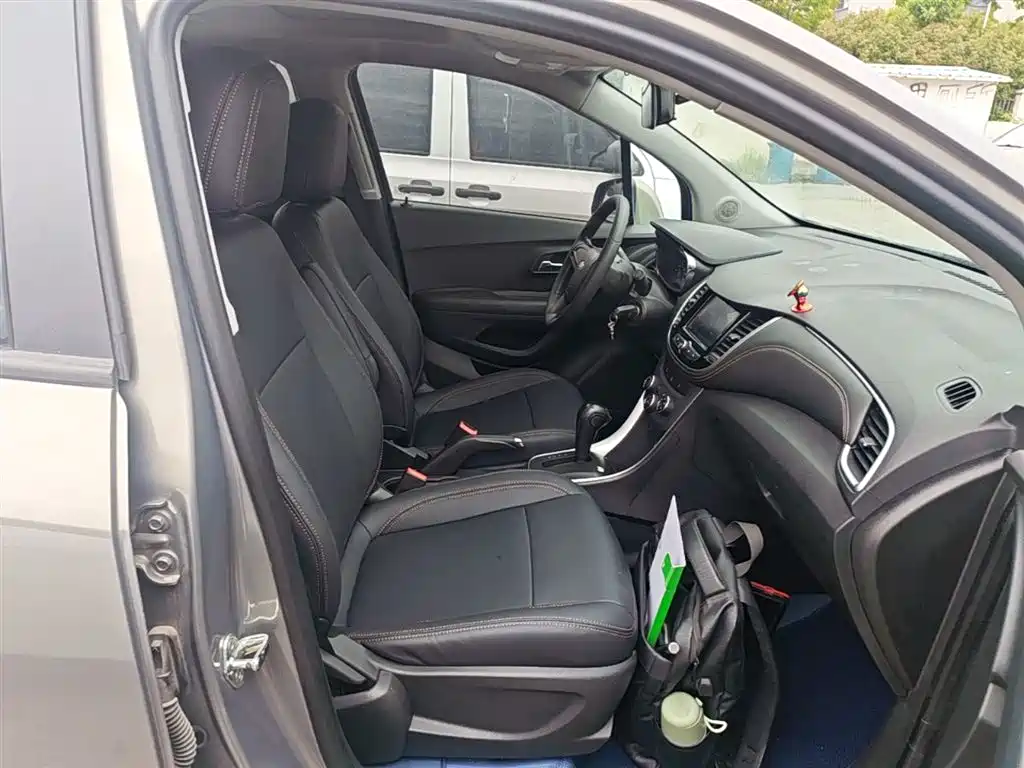 Chevrolet Trax 2018 — фото 25
