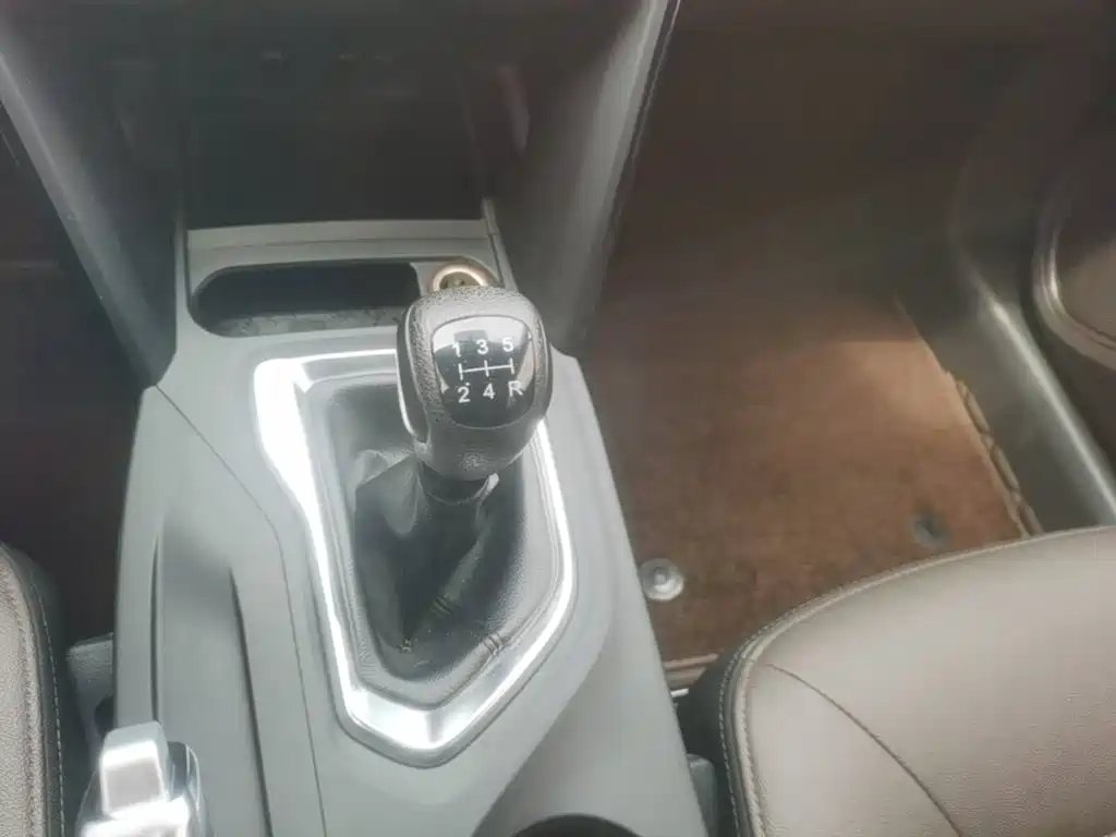 GAC Trumpchi GS4 2015 — фото 14
