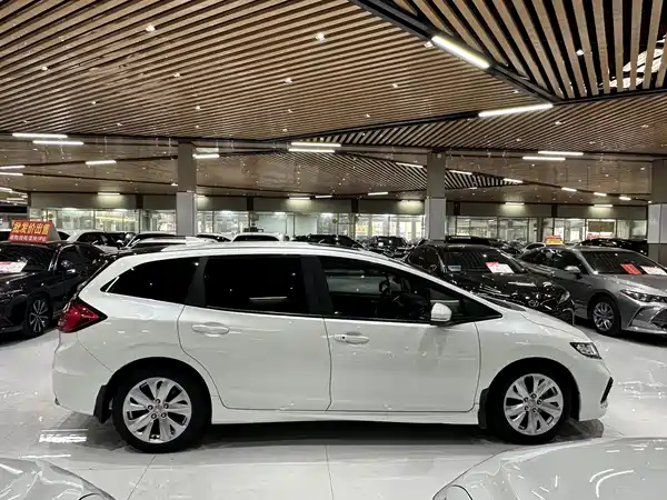 Honda Jade 2017