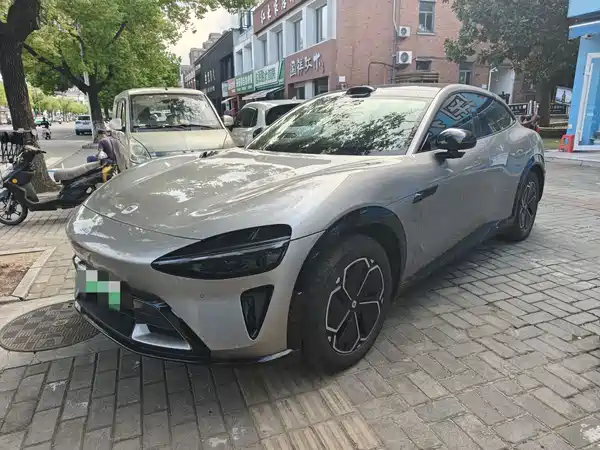 Xiaomi YU7 2025