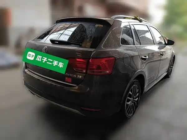 Volkswagen Cross Lavida 2014