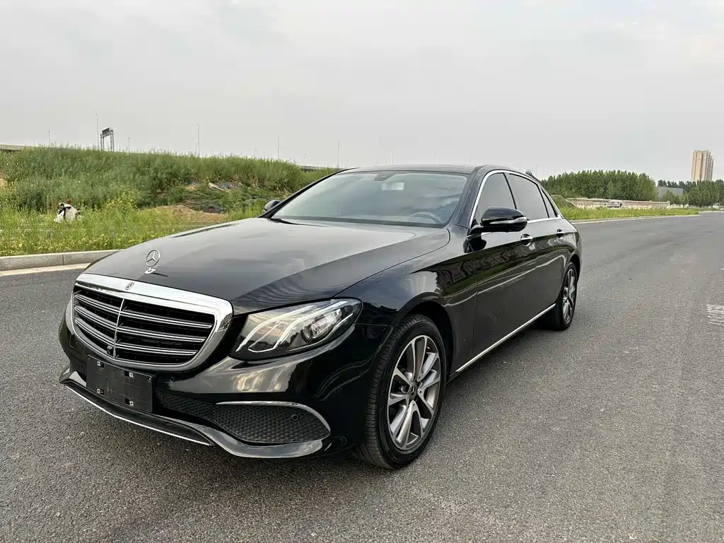 Mercedes-Benz E-Class 2019 — фото 1