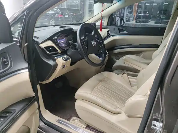 Buick GL8 2023