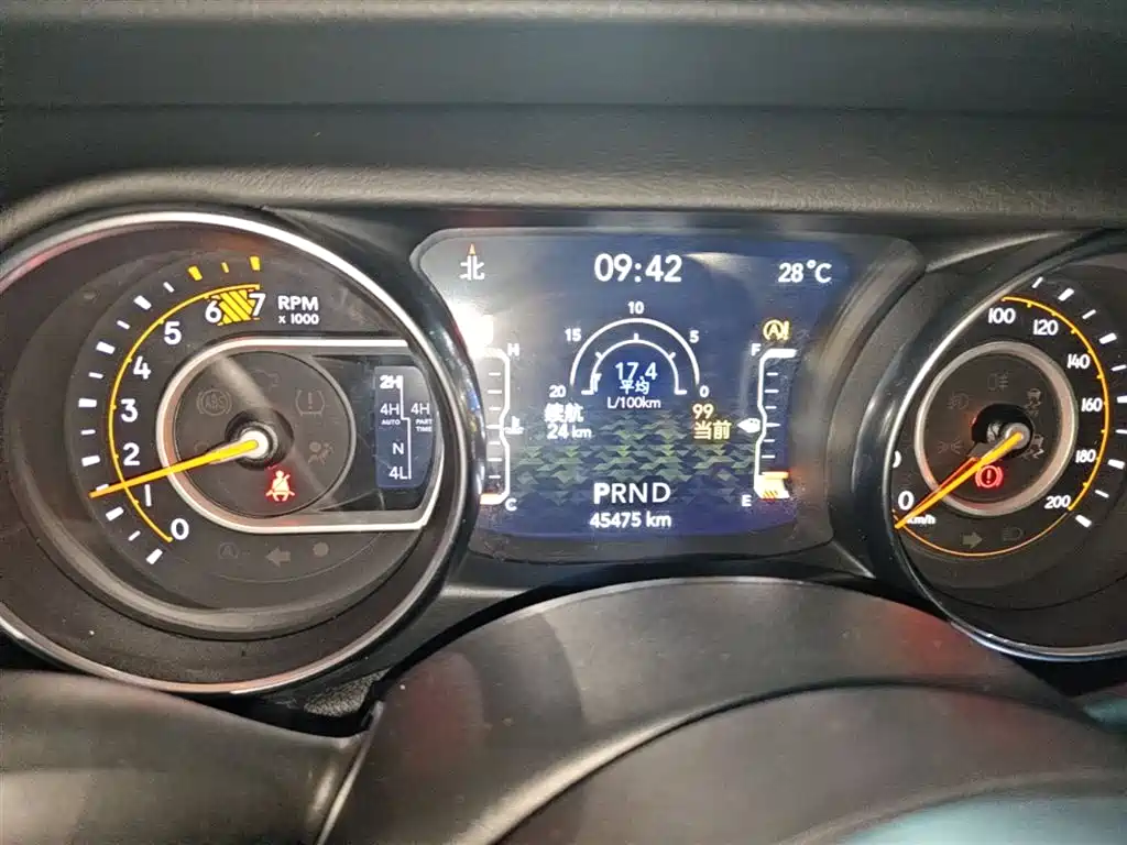 Jeep Wrangler 2020 — фото 12