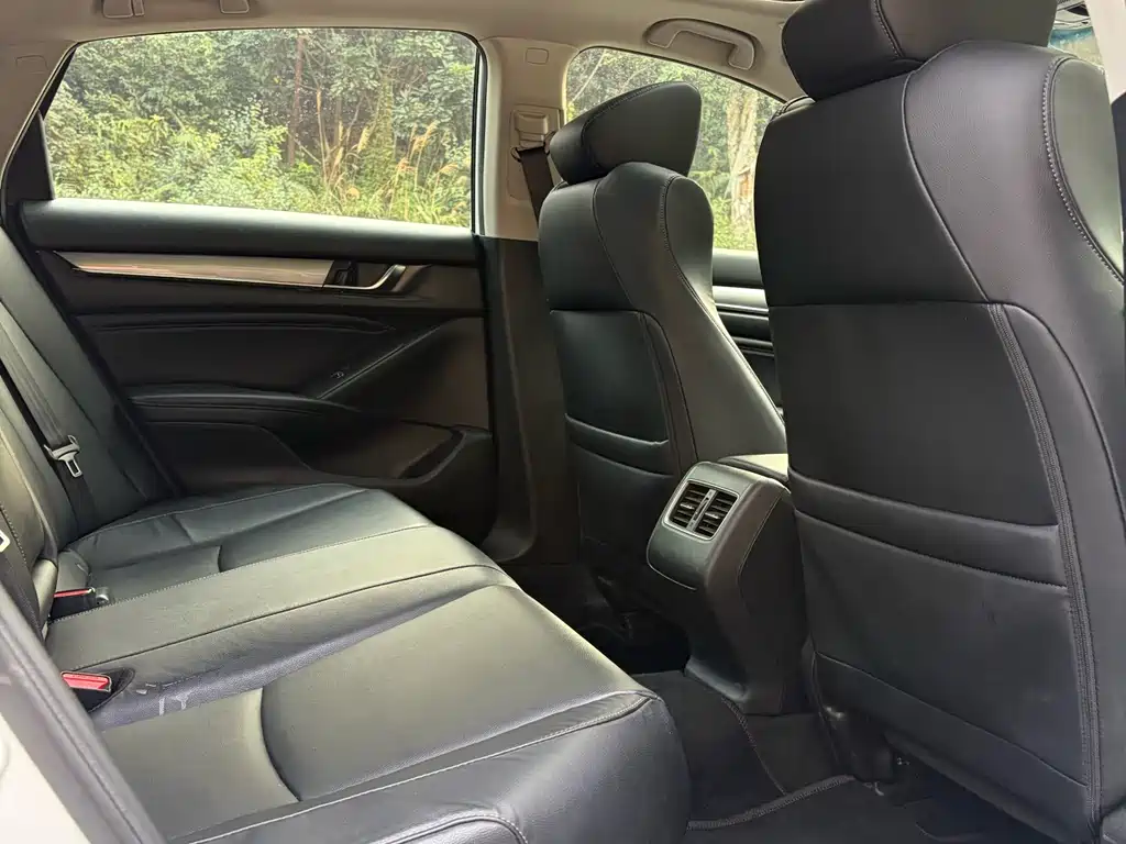 Honda Accord 2021 — фото 16