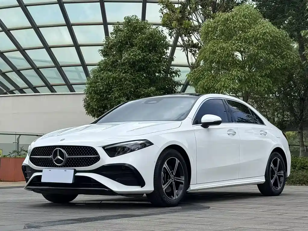 Mercedes-Benz A-Class 2023 — фото 1