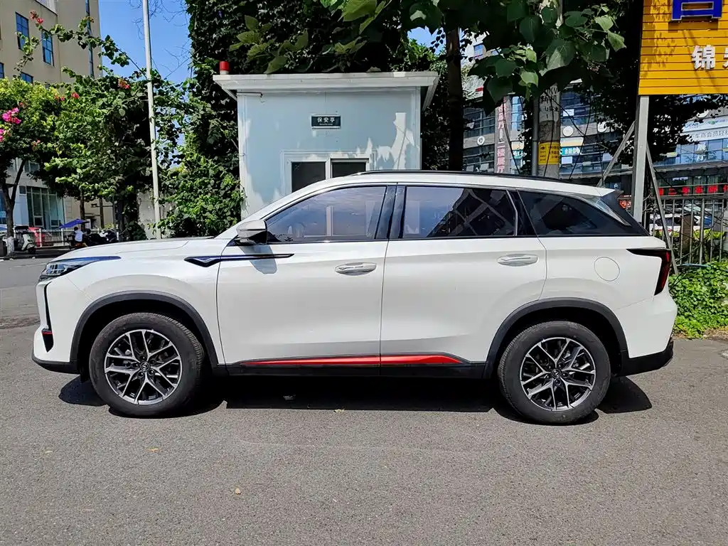 Changan CS75PLUS 2023 — фото 3