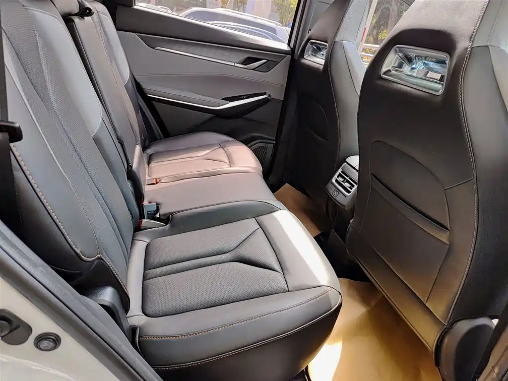 Changan CS75PLUS 2023 — фото 11