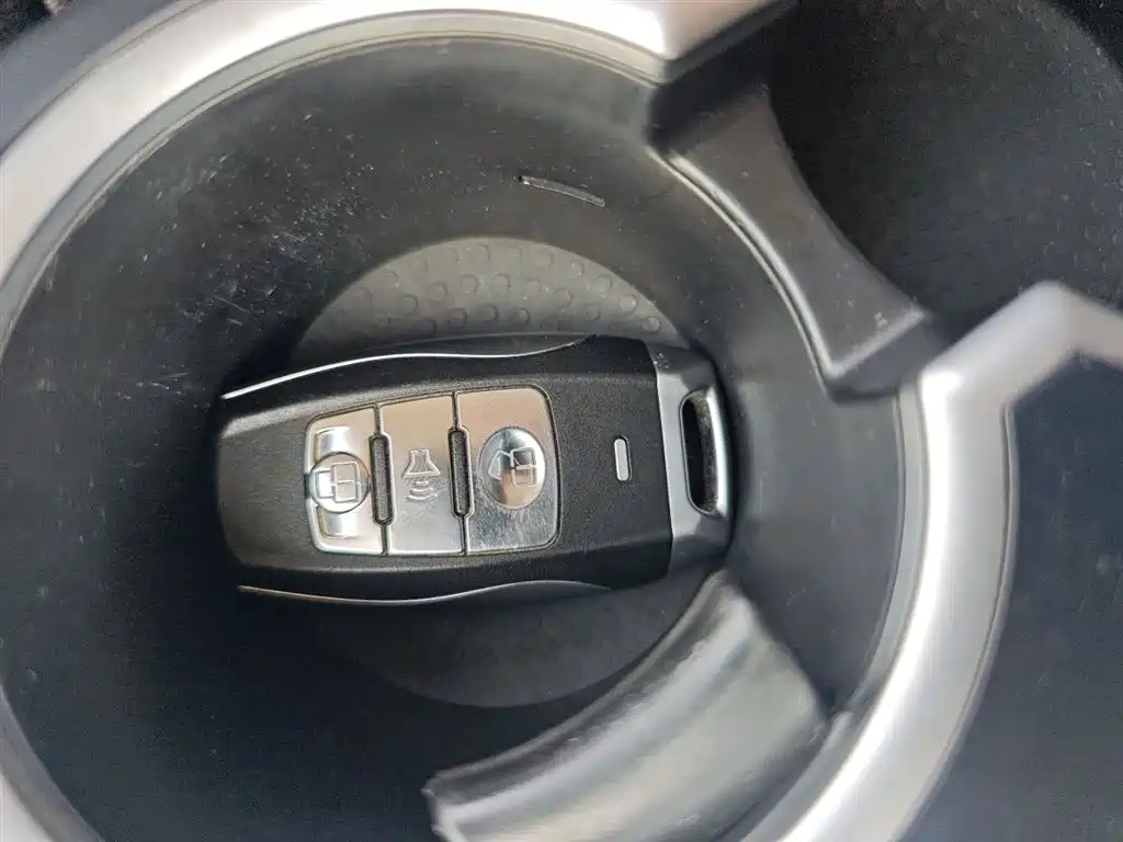 Haval H2 2015 — фото 12