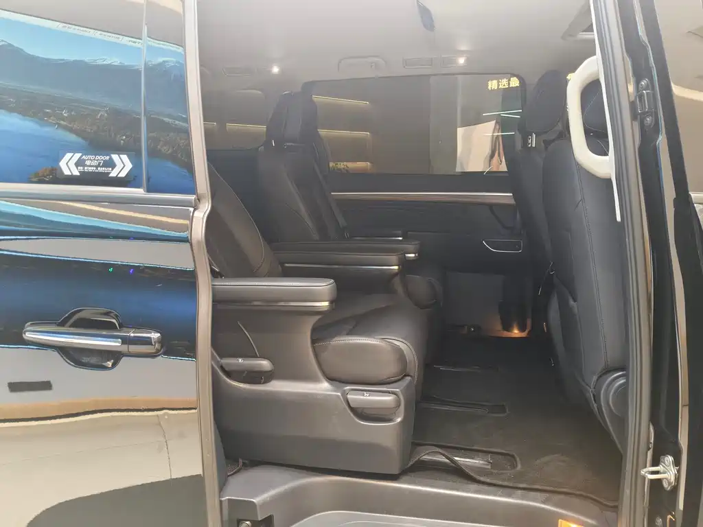 GAC Motor Trumpchi M8 2022 — фото 17