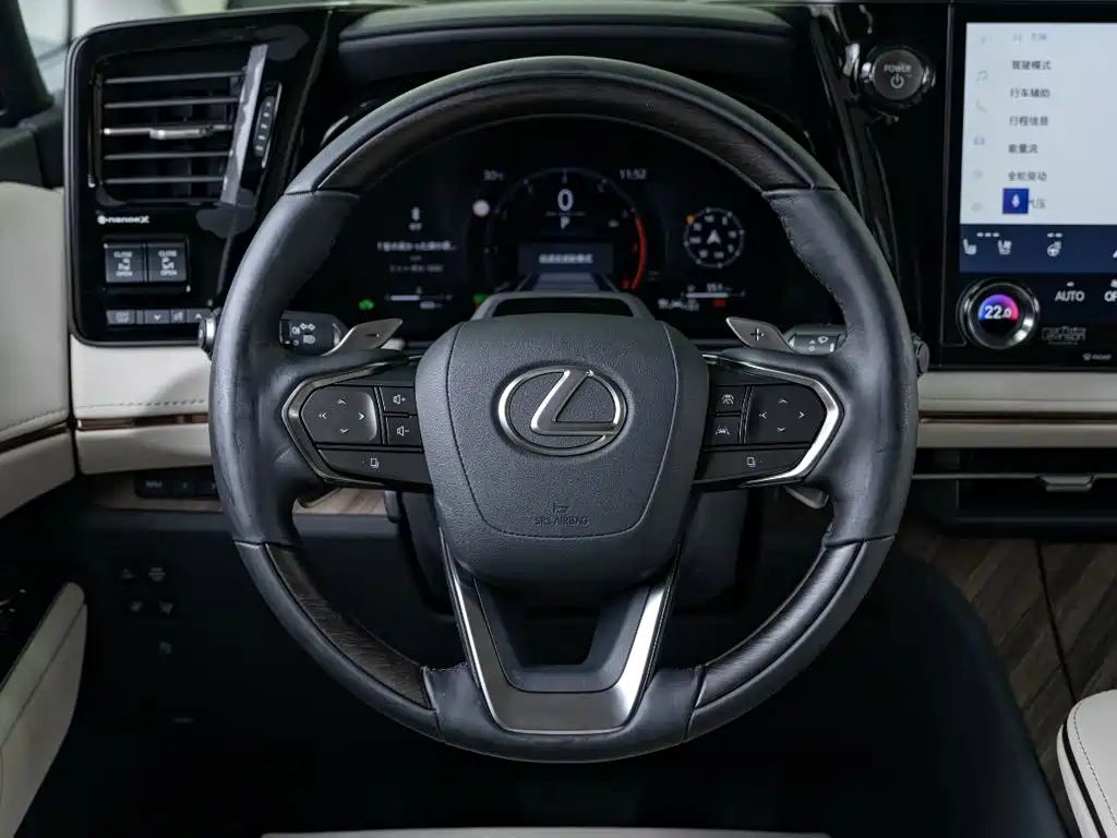 Lexus LM 2026 — фото 12