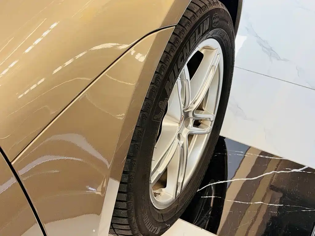 Porsche Macan 2015 — фото 20