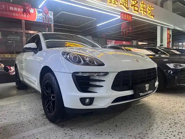 Porsche Macan 2015