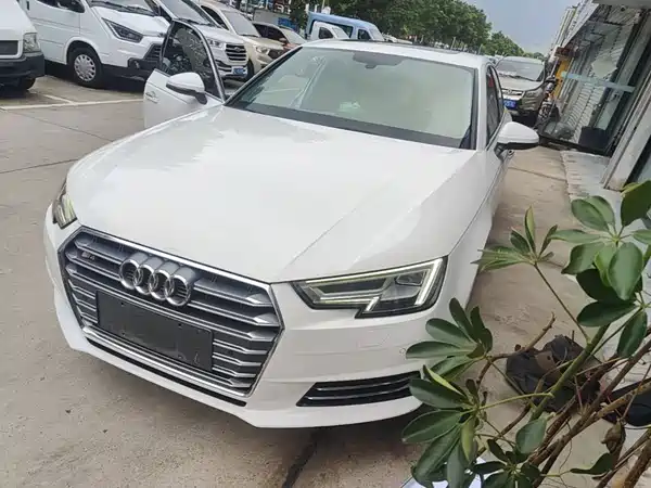 Audi A4L 2017