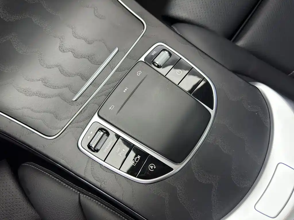 Mercedes-Benz C-Class 2021 — фото 19