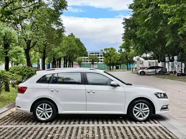 Volkswagen Gran Lavida 2016