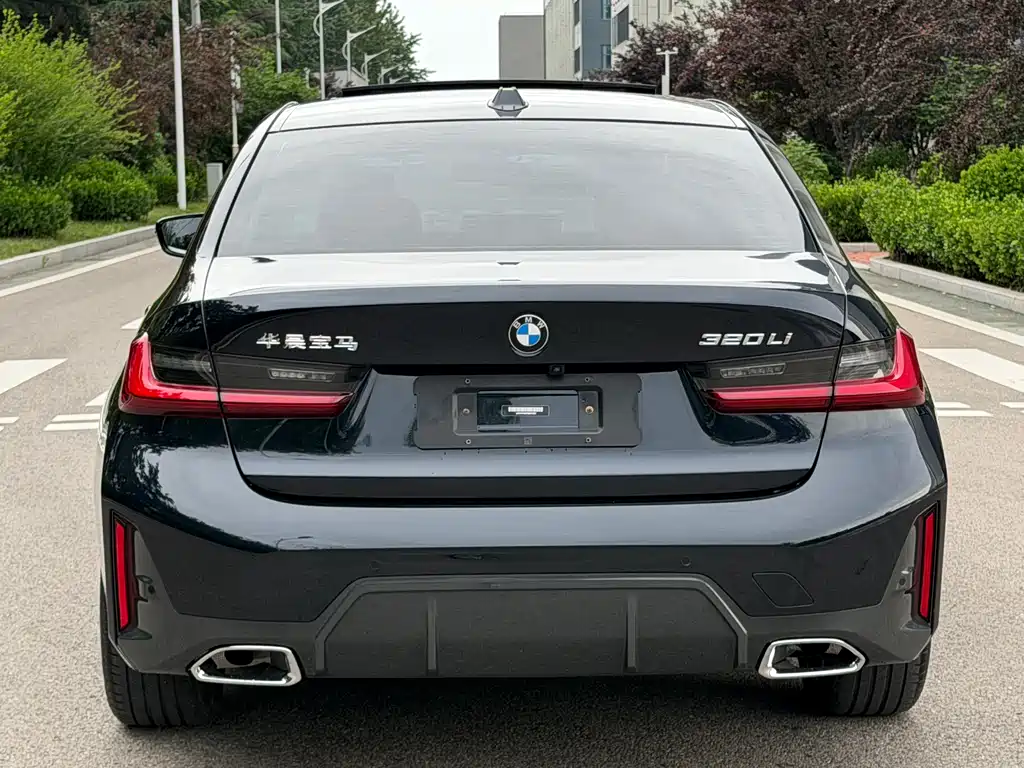 BMW 3 Series 2023 — фото 15