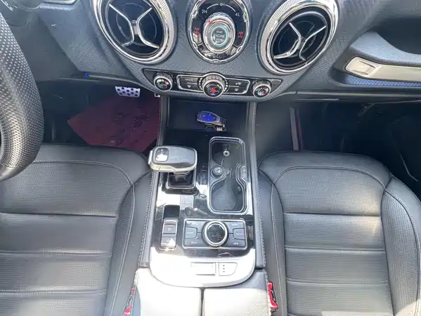 BAIC BJ40 2021