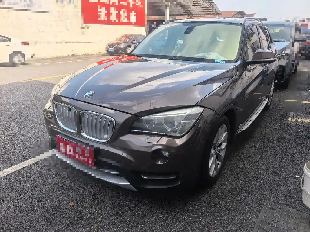 BMW X1 2014 — фото 1