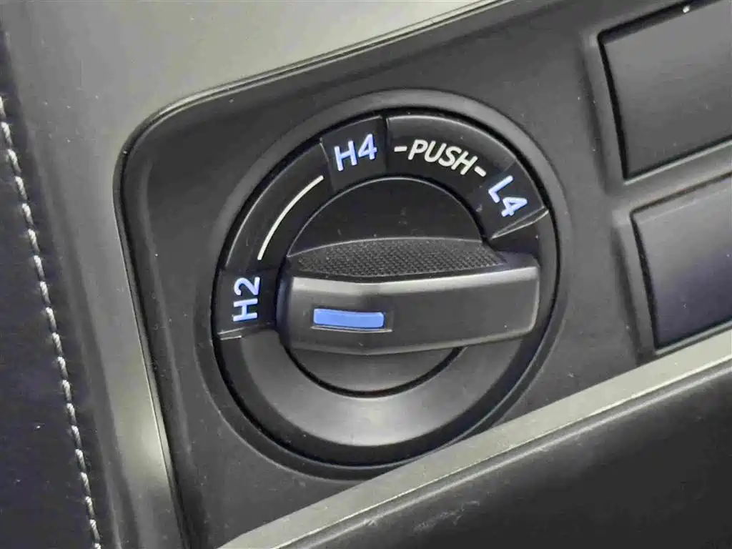 Toyota Prado 2020 — фото 17