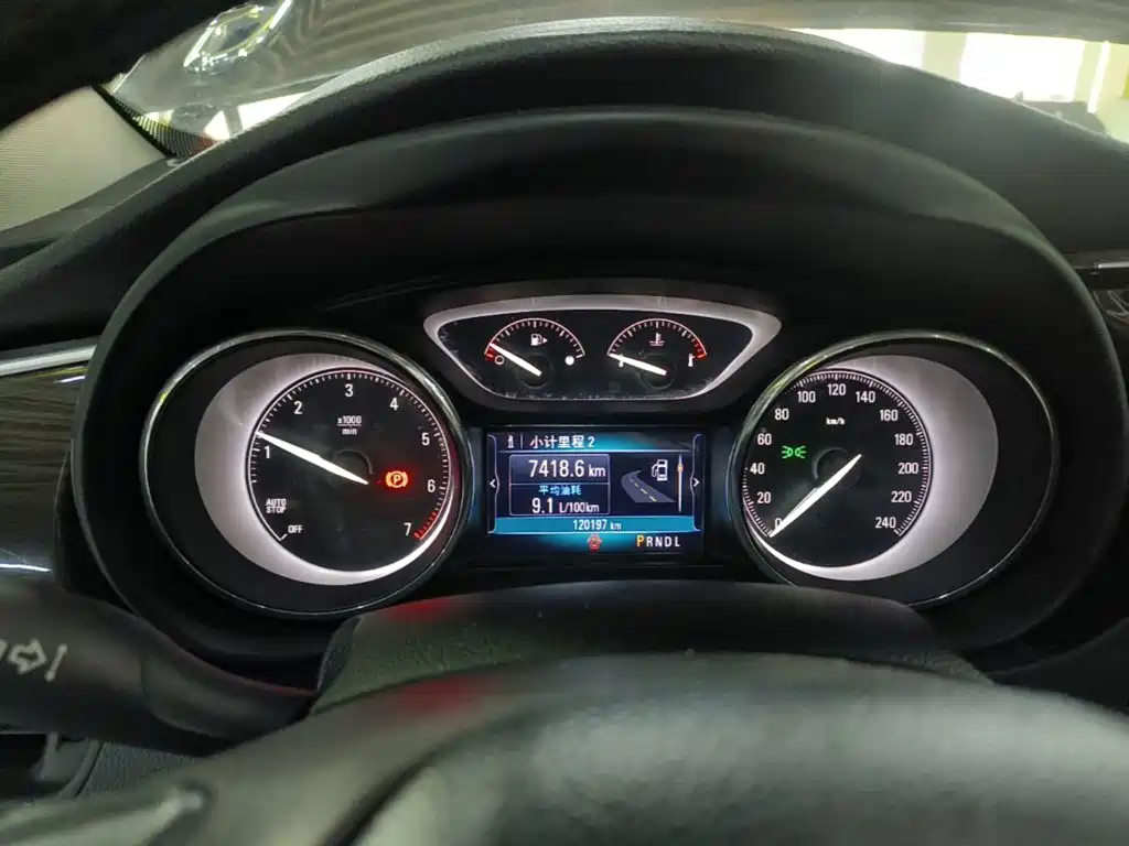 Buick Envision Plus 2018 — фото 12
