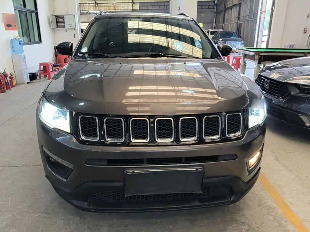 Jeep Compass 2019 — фото 3