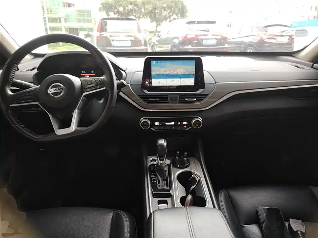 Nissan Teana 2021 — фото 10