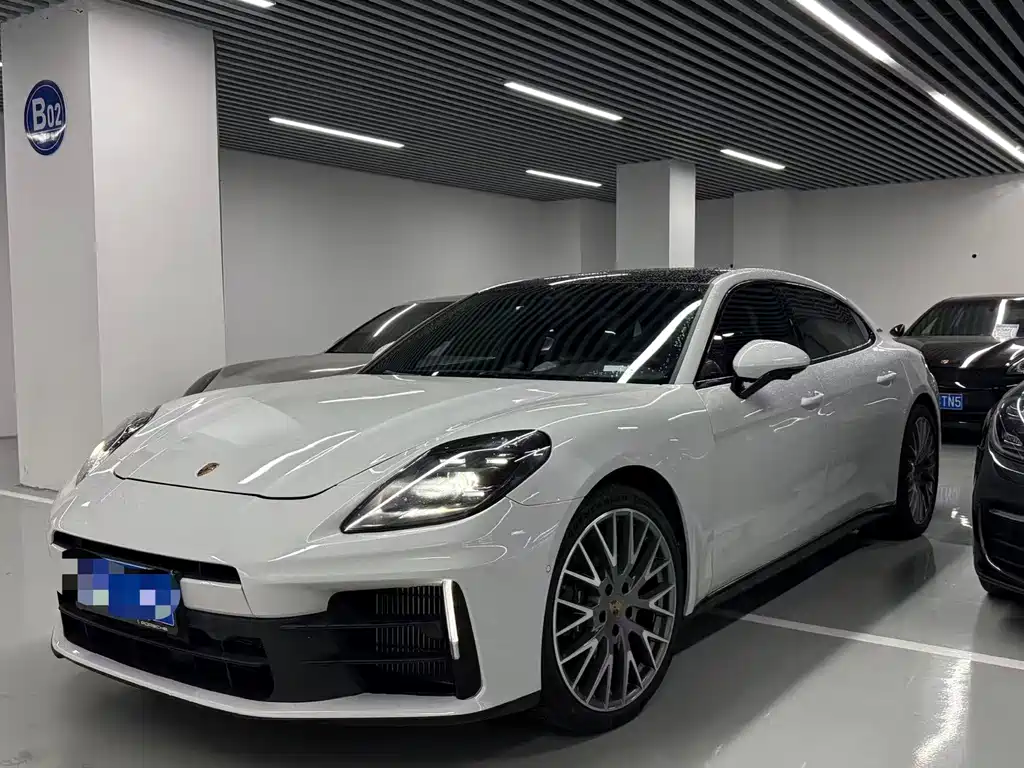 Porsche Panamera 2025 — фото 1