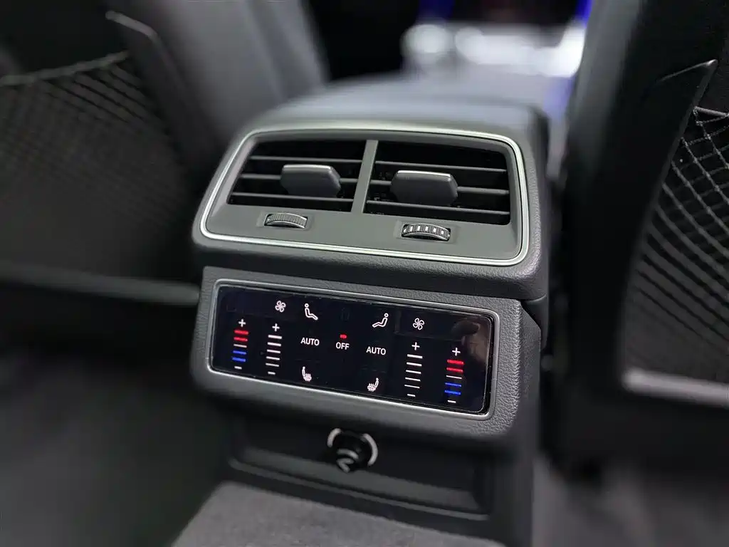 Audi A6L 2022 — фото 23