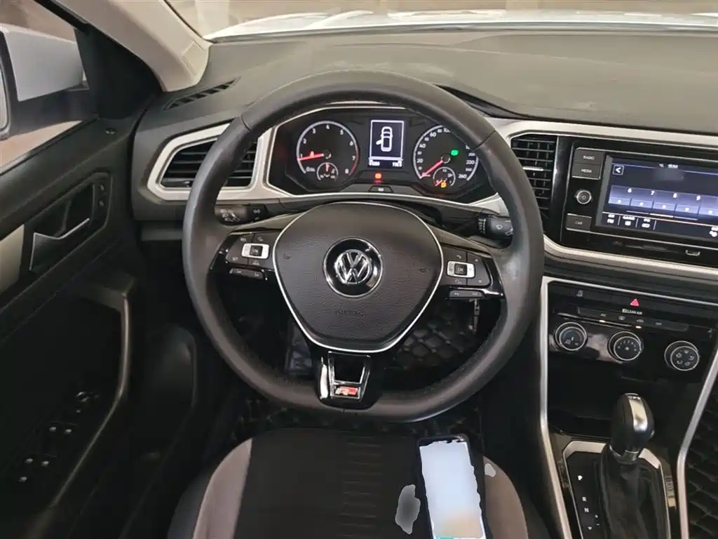 Volkswagen T-Roc 2019 — фото 11