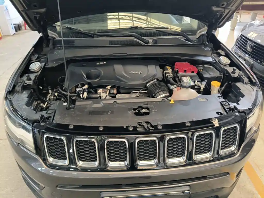 Jeep Compass 2019 — фото 20