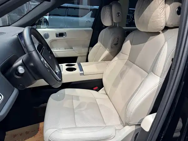 Li Auto L7 2025