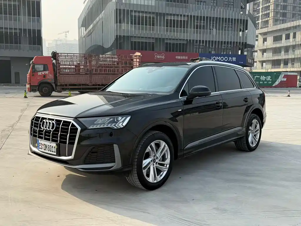 Audi Q7 2024 — фото 3