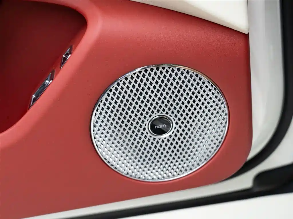 Bentley Flying Spur 2023 — фото 10