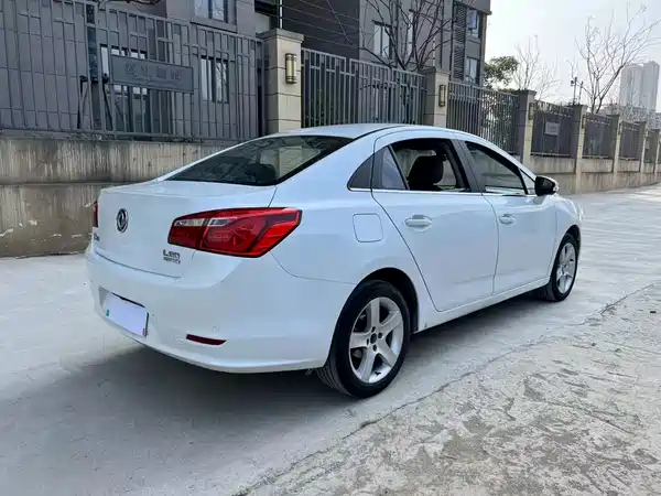 Dongfeng Fengshen L60 2015