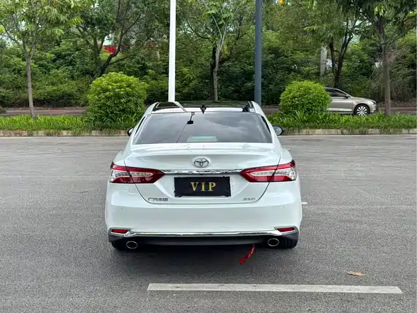 Toyota Camry 2021