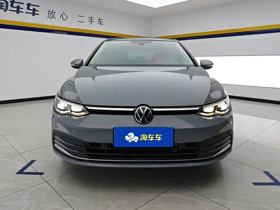 Volkswagen Golf 2021
