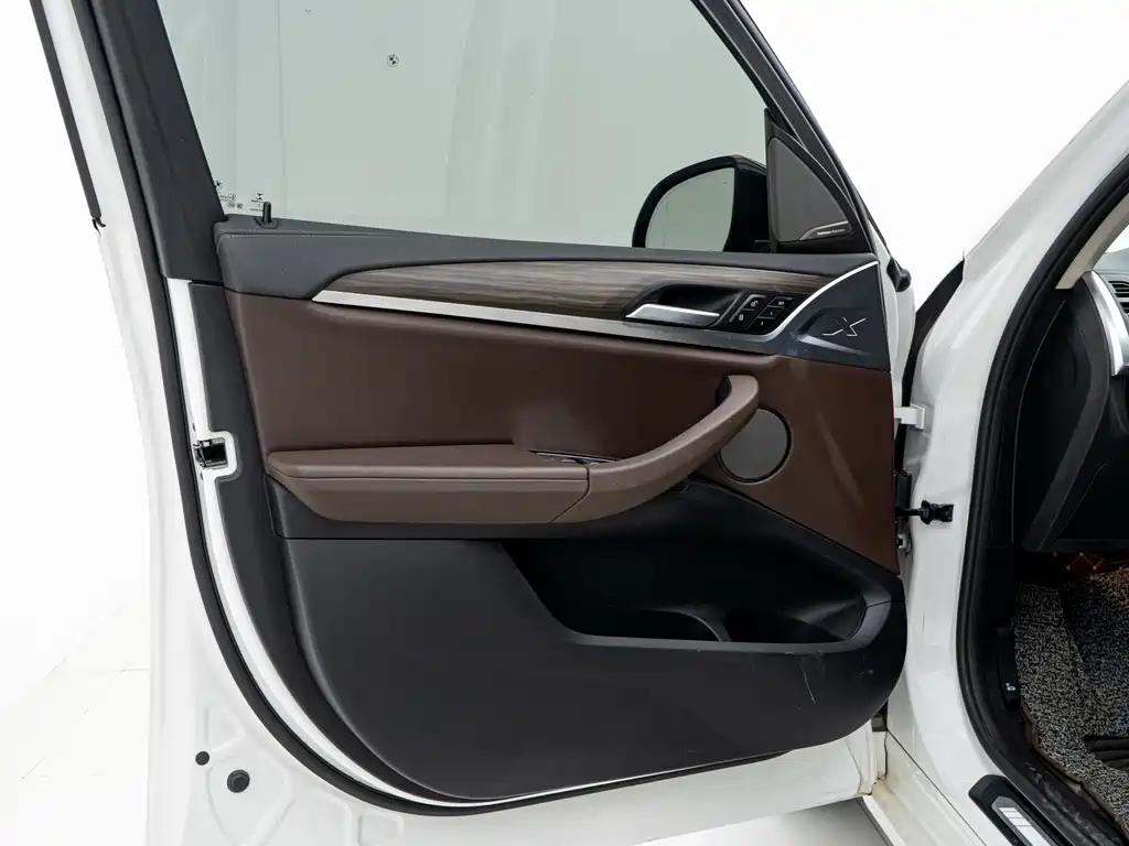 BMW X3 2022 — фото 11