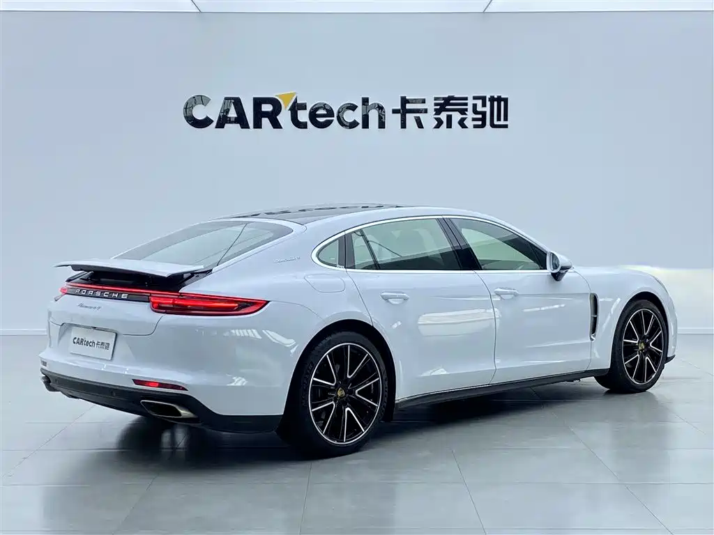 Porsche Panamera 2019 — фото 3