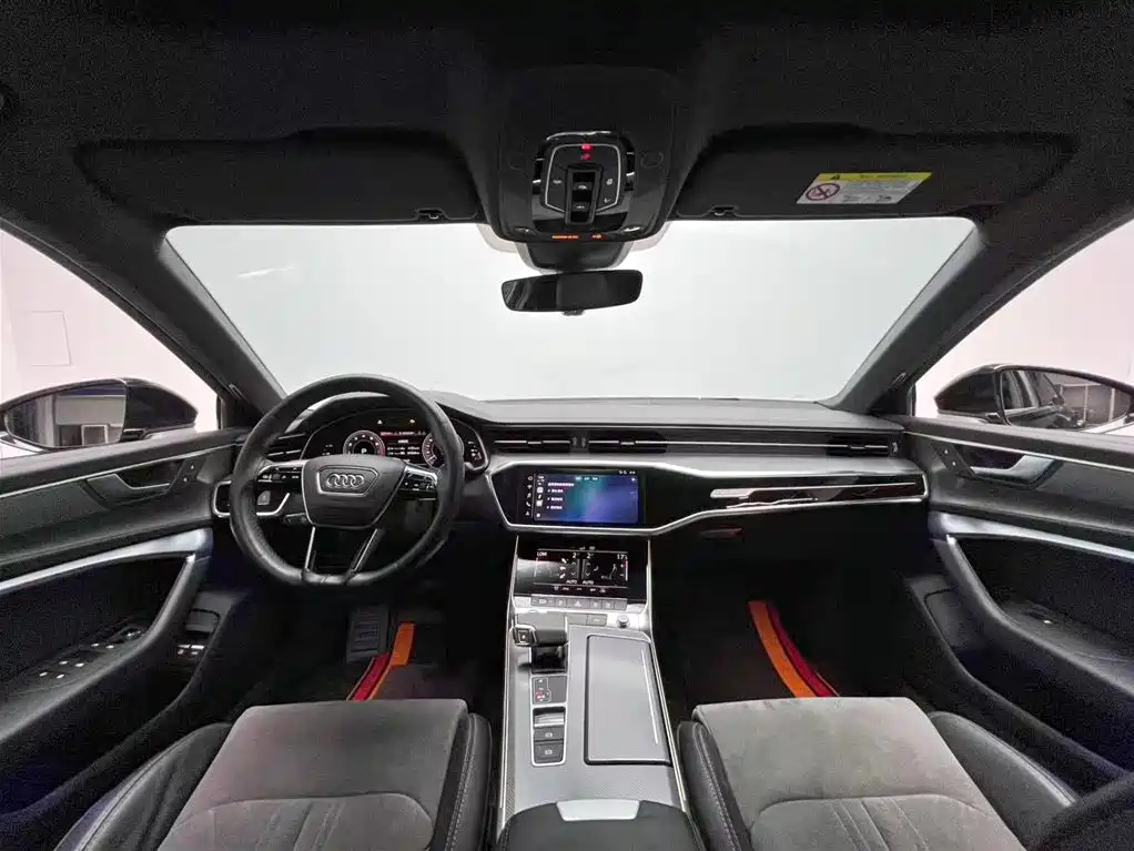 Audi A6L New Energy 2020 — фото 10