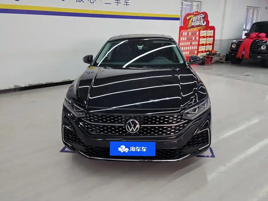 Volkswagen Passat 2024
