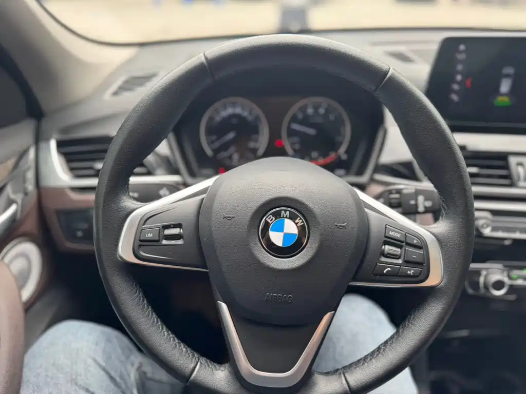 BMW X1 2022 — фото 4