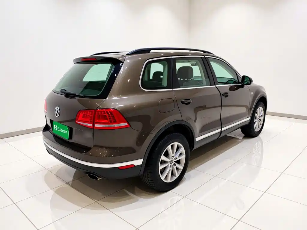 Volkswagen Touareg 2017 — фото 6
