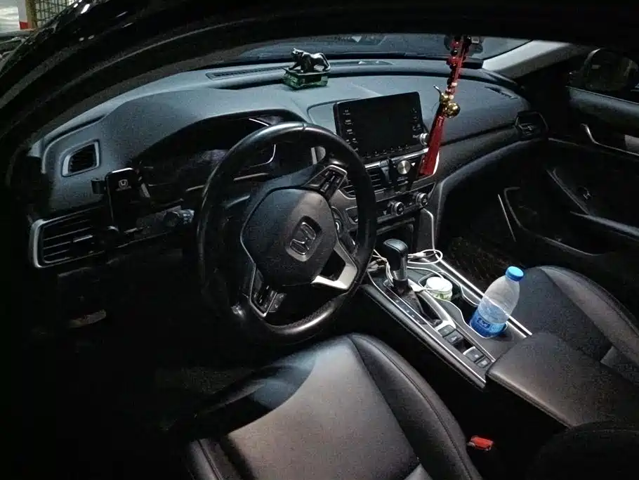 Honda Accord 2020 — фото 13