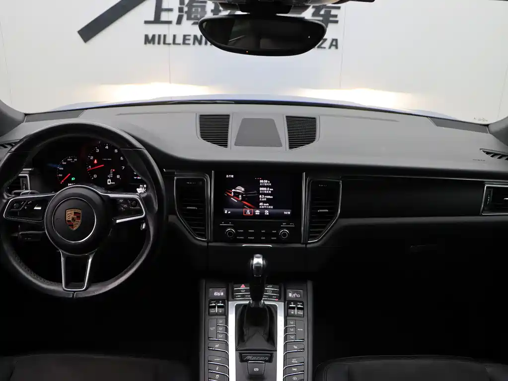 Porsche Macan 2016 — фото 15