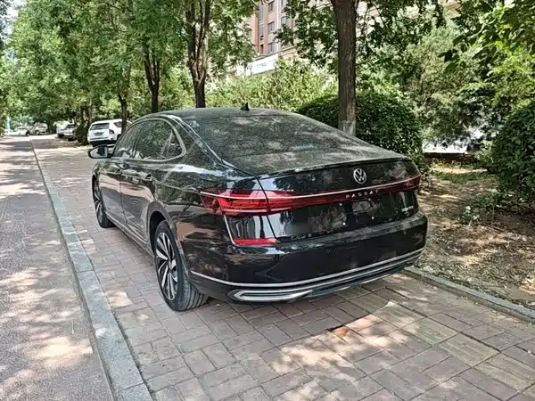 Volkswagen Passat 2022