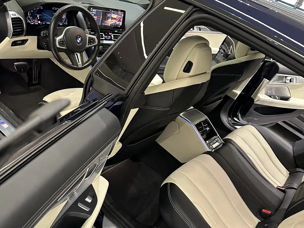 BMW 8 Series 2023 — фото 11