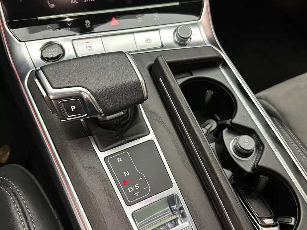 Audi A6L 2023 — фото 15